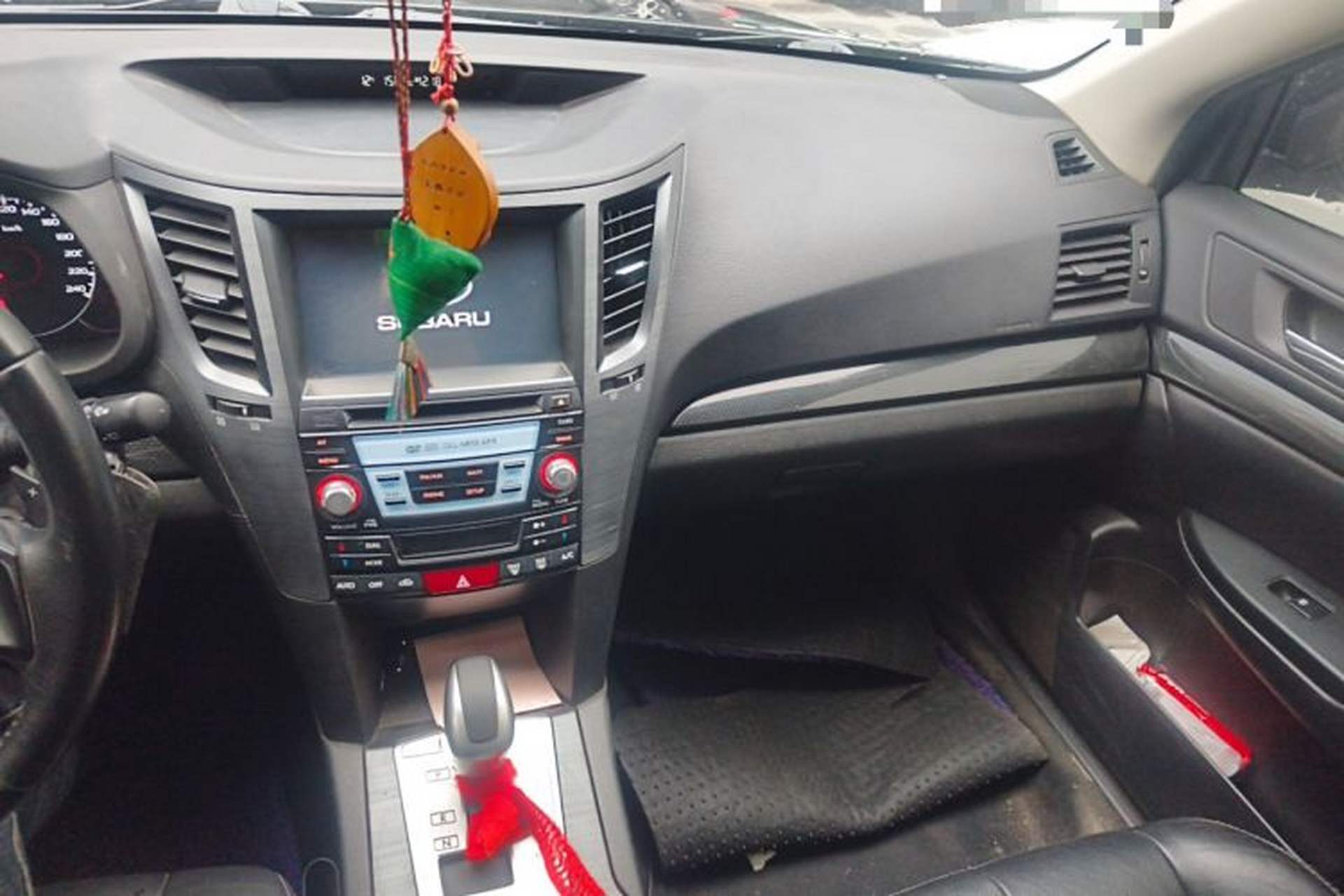 Used Subaru Outback 2012 2.5i Sport Edition Audio And AC Panel