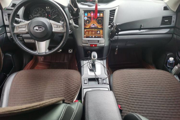 Used Subaru Outback 2012 2.5i Sport Navigation Edition Center Console