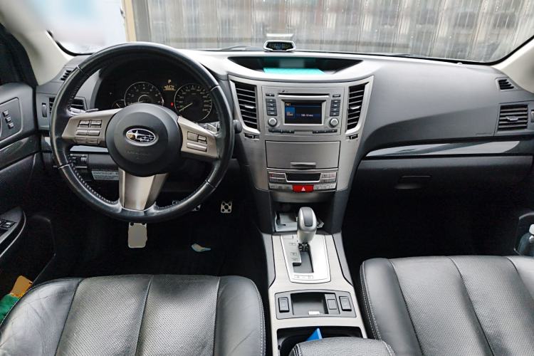 Used Subaru Outback 2012 2.5i Sport Edition Center Console