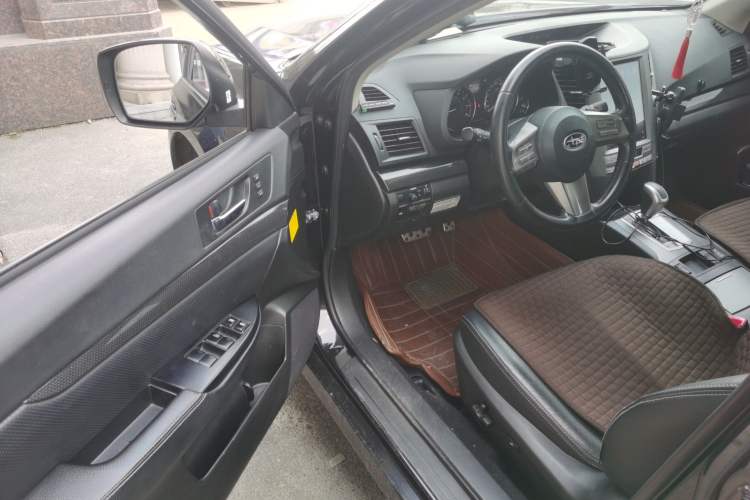 Used Subaru Outback 2012 2.5i Sport Navigation Edition Driver Seat