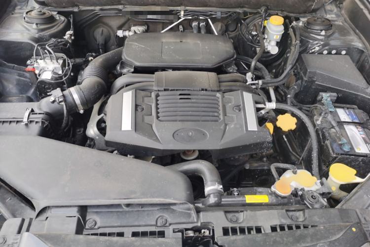 Used Subaru Outback 2012 2.5i Sport Navigation Edition Engine Bay