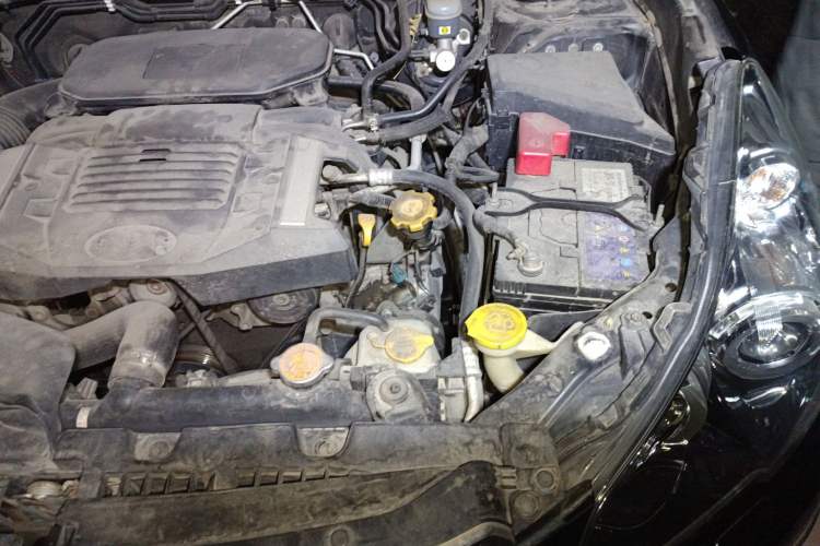 Used Subaru Outback 2012 2.5i Sport Edition Engine Bay Left