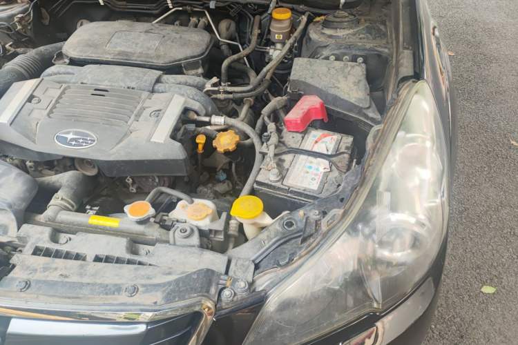 Used Subaru Outback 2012 2.5i Sport Edition Engine Bay Left