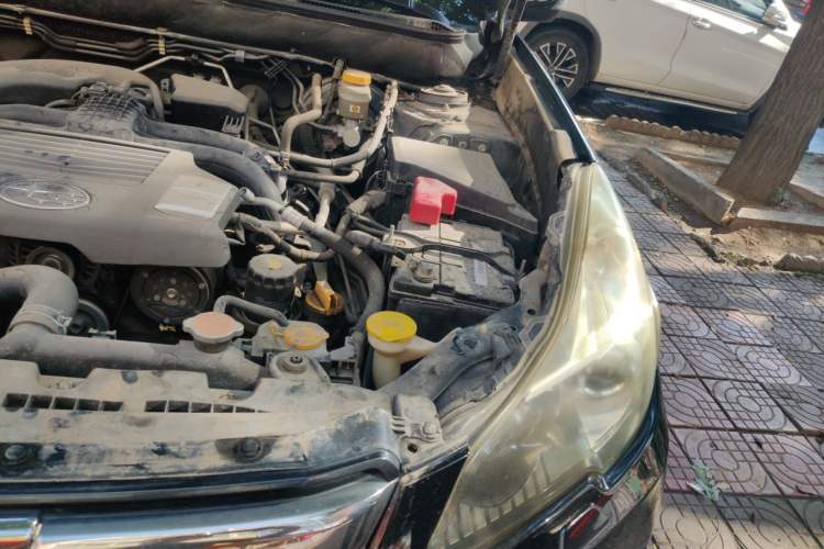 Used Subaru Outback 2012 2.5i Sport Edition Engine Bay Left