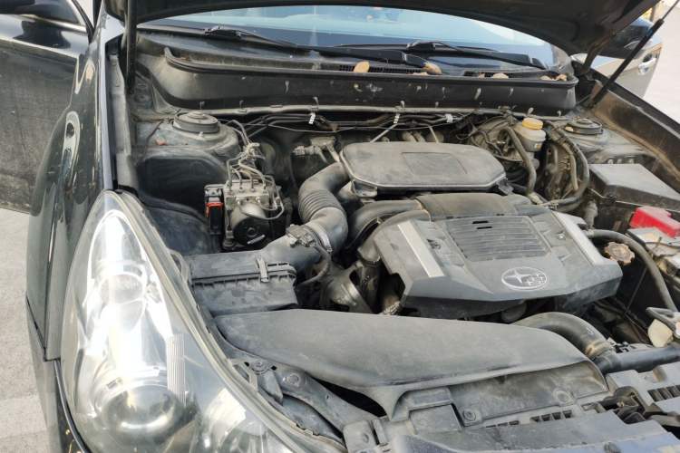 Used Subaru Outback 2012 2.5i Sport Edition Engine Bay Right
