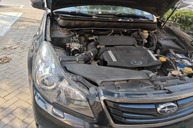 Used Subaru Outback 2012 2.5i Sport Edition Engine Bay Right