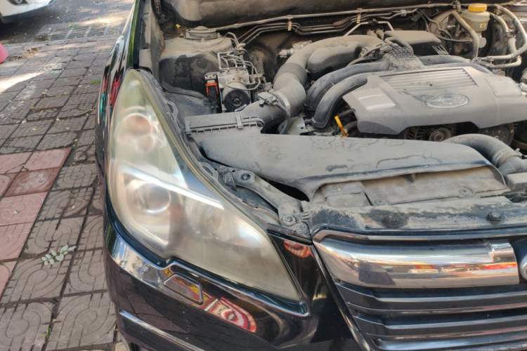 Used Subaru Outback 2012 2.5i Sport Edition Engine Bay Right
