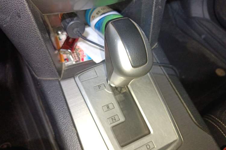 Used Subaru Outback 2012 2.5i Sport Edition Gear Lever