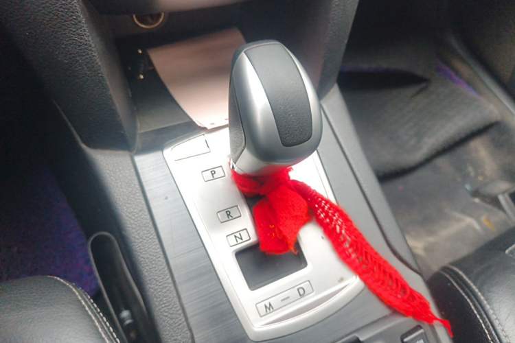 Used Subaru Outback 2012 2.5i Sport Edition Gear Lever