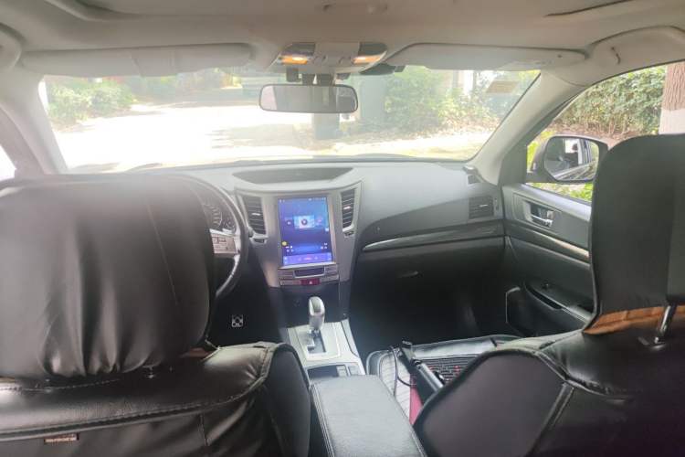 Used Subaru Outback 2012 2.5i Sport Edition Headliner