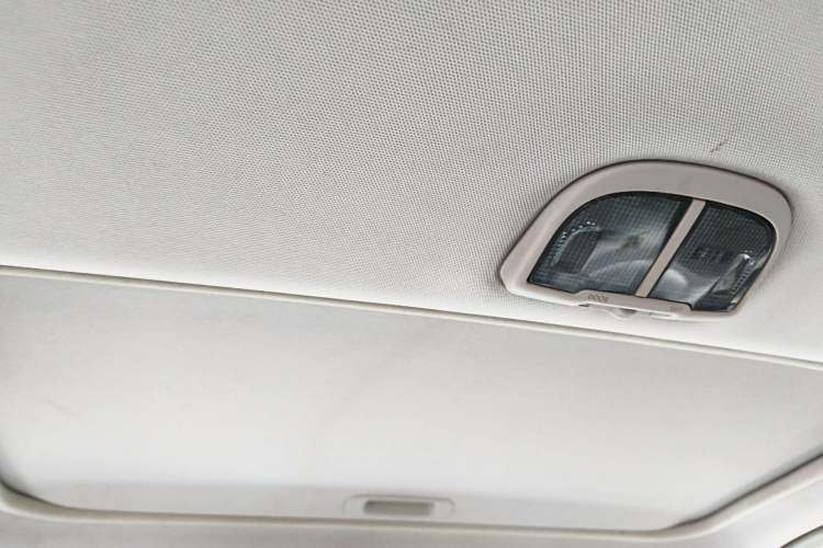 Used Subaru Outback 2012 2.5i Sport Edition Headliner