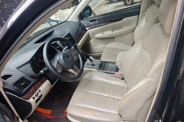 Used Subaru Outback 2012 2.5i Luxury Edition Left Front Seat