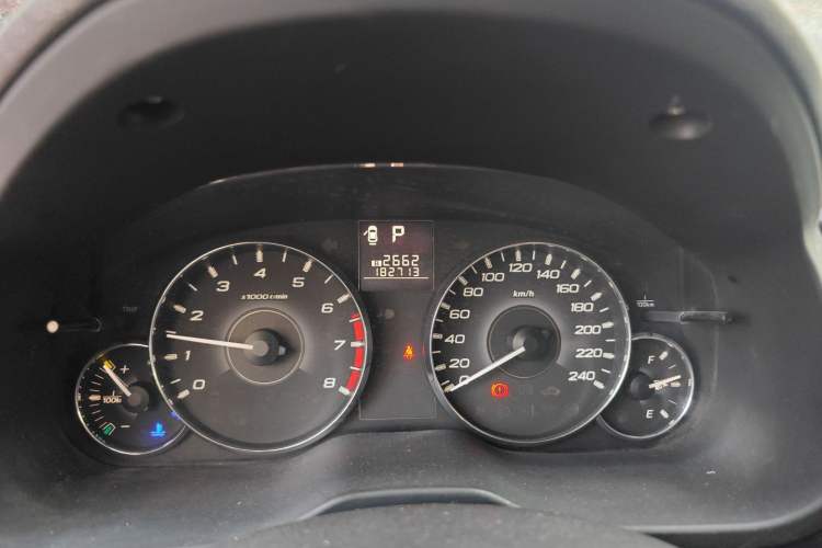 Used Subaru Outback 2012 2.5i Sport Edition Odometer Close Up