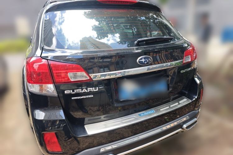 Used Subaru Outback 2012 2.5i Luxury Edition Rear