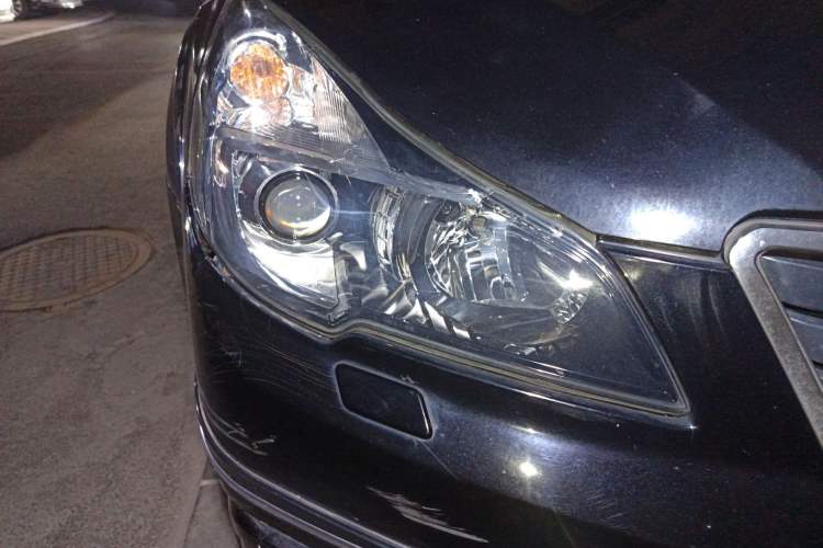 Used Subaru Outback 2012 2.5i Sport Edition Right Front Headlight