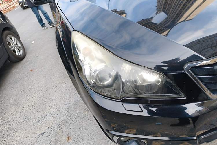 Used Subaru Outback 2012 2.5i Sport Edition Right Front Headlight