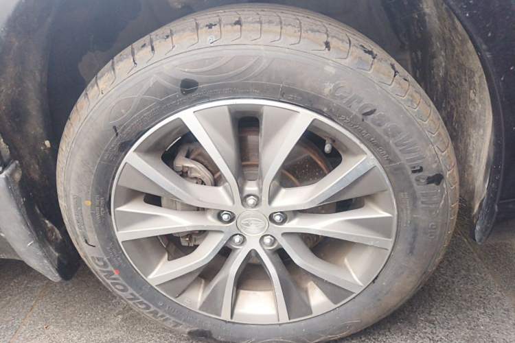 Used Subaru Outback 2012 2.5i Sport Edition Right Front Wheel Hub