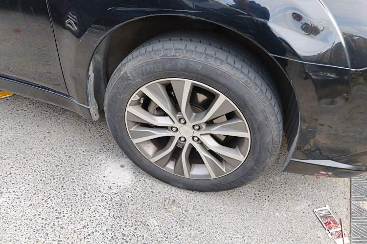 Used Subaru Outback 2012 2.5i Sport Edition Right Front Wheel Hub