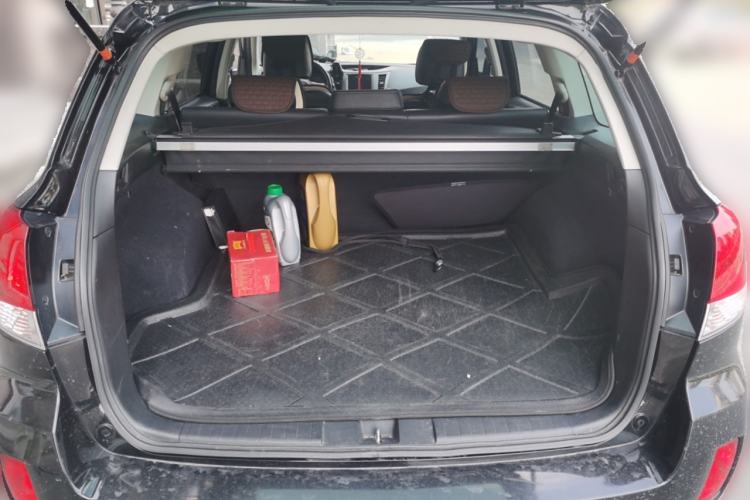 Used Subaru Outback 2012 2.5i Sport Navigation Edition Trunk