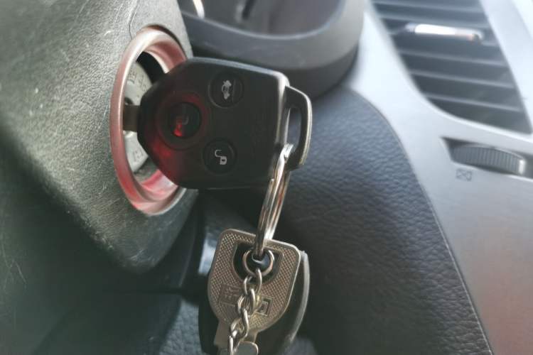 Used Subaru Outback 2012 2.5i Sport Edition Vehicle Key