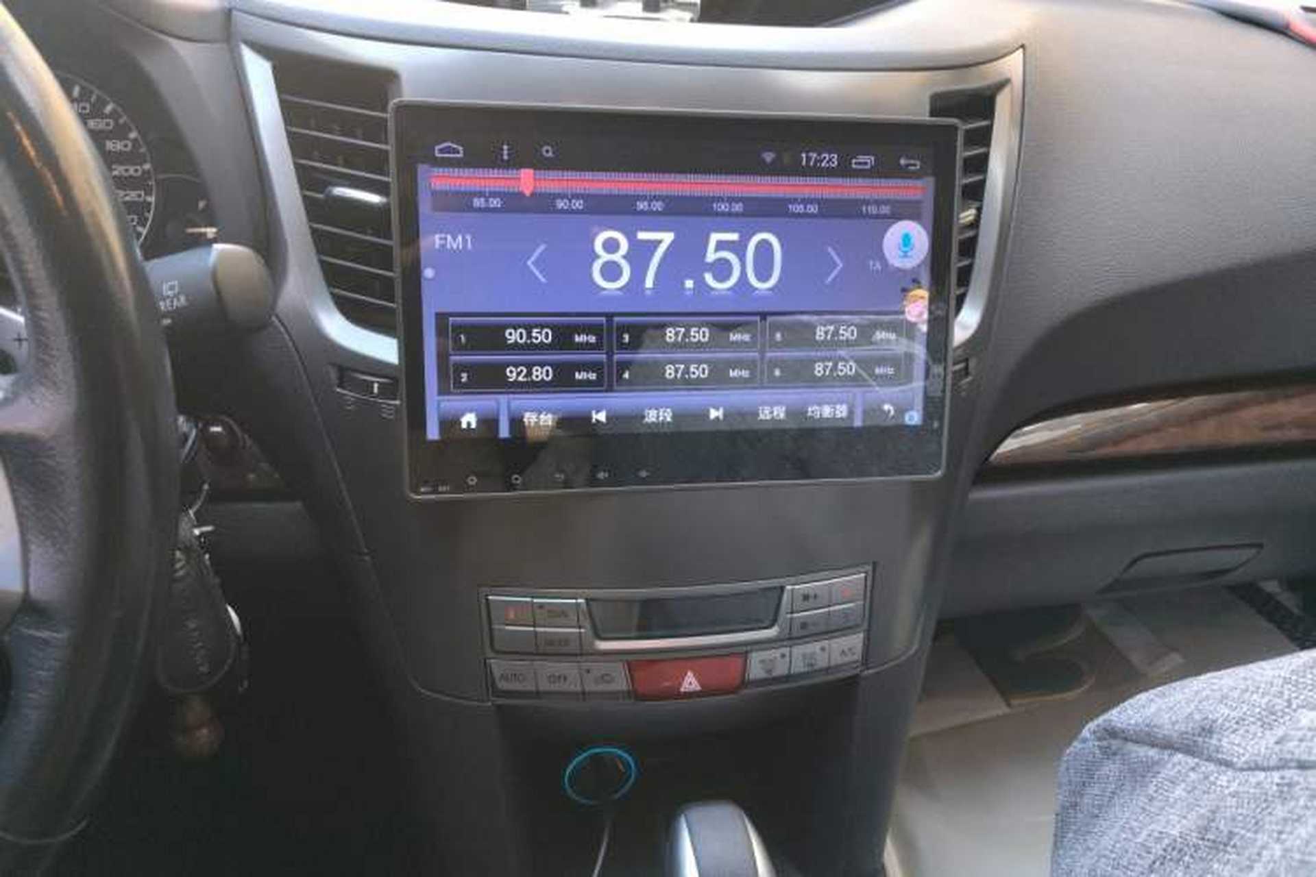 Used Subaru Outback 2012 2.5i Luxury Edition Audio And AC Panel