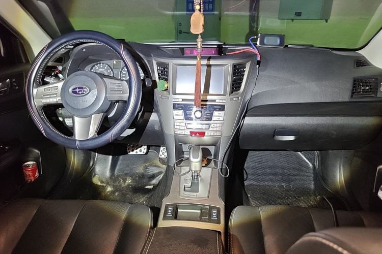 Used Subaru Outback 2012 2.5i Sport Edition Center Console