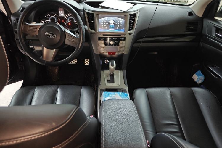 Used Subaru Outback 2012 2.5i Sport Edition Center Console