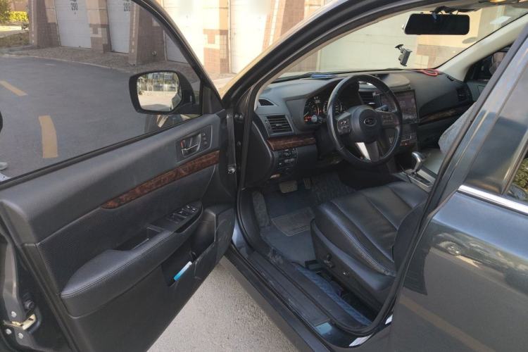 Used Subaru Outback 2012 2.5i Luxury Edition Driver Seat