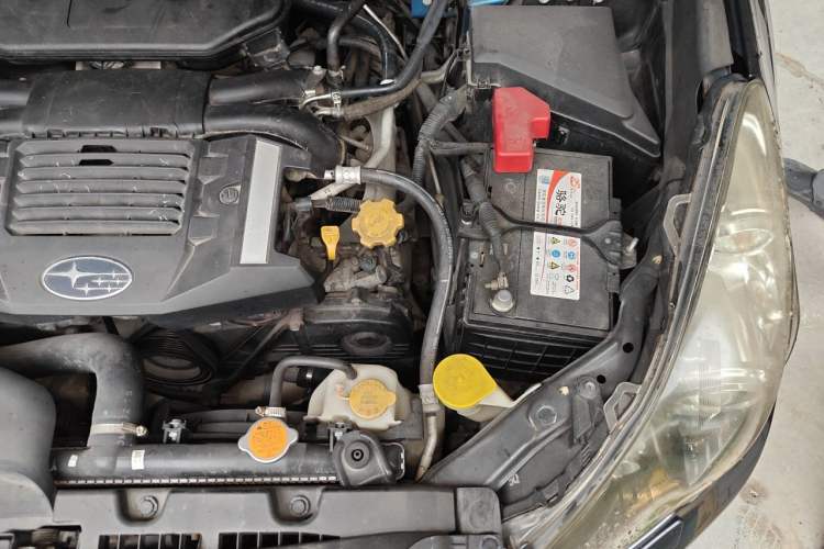 Used Subaru Outback 2012 2.5i Sport Edition Engine Bay Left