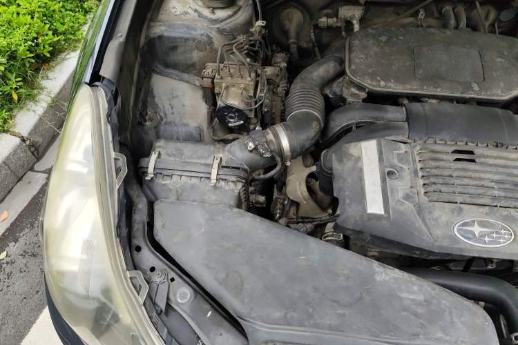Used Subaru Outback 2012 2.5i Sport Edition Engine Bay Right