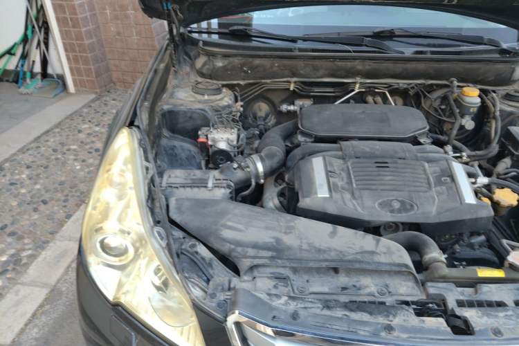 Used Subaru Outback 2012 2.5i Luxury Edition Engine Bay Right