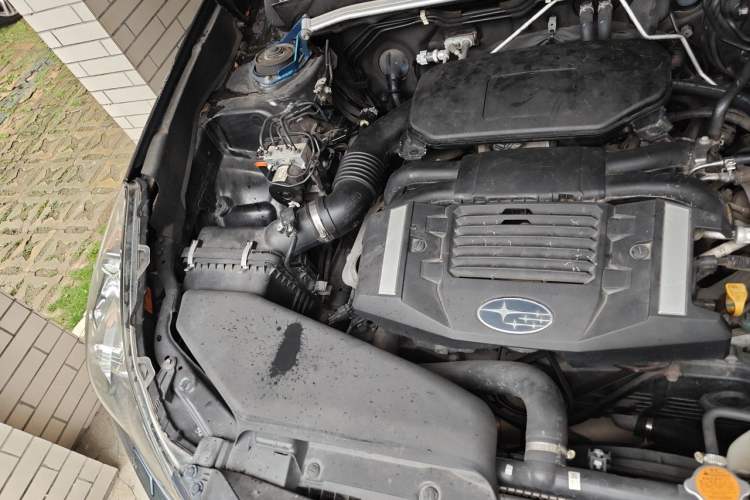 Used Subaru Outback 2012 2.5i Sport Edition Engine Bay Right