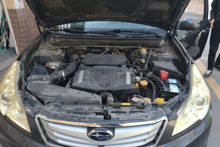 Used Subaru Outback 2012 2.5i Luxury Edition Engine Bay