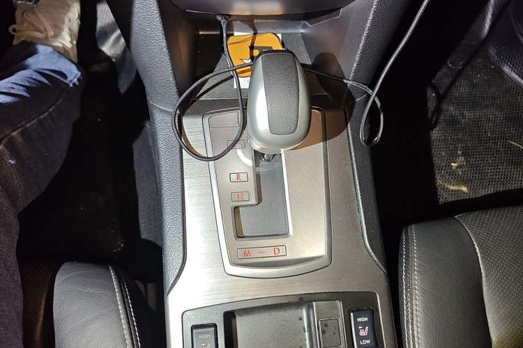 Used Subaru Outback 2012 2.5i Sport Edition Gear Lever