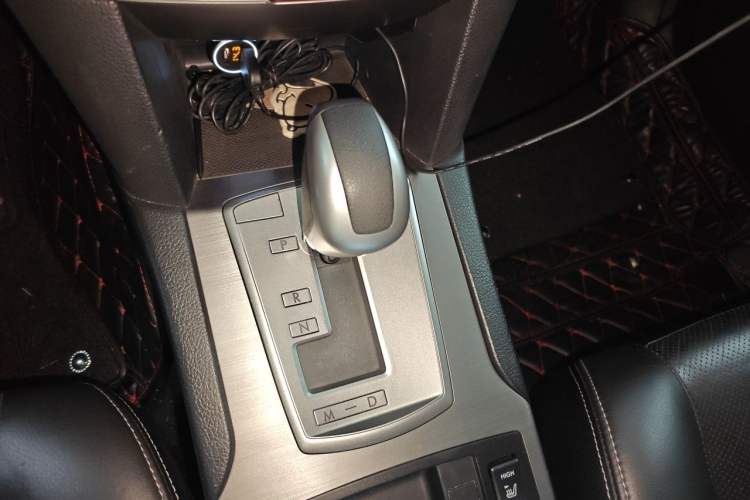 Used Subaru Outback 2012 2.5i Sport Edition Gear Lever