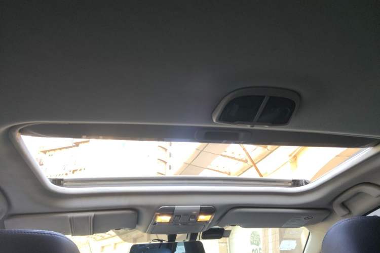 Used Subaru Outback 2012 2.5i Luxury Edition Headliner