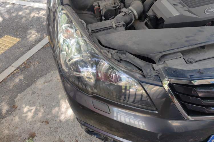 Used Subaru Outback 2012 2.5i Sport Edition Right Front Headlight