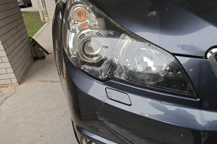 Used Subaru Outback 2012 2.5i Sport Edition Right Front Headlight