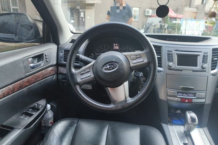 Used Subaru Outback 2012 2.5i Luxury Edition Steering Wheel