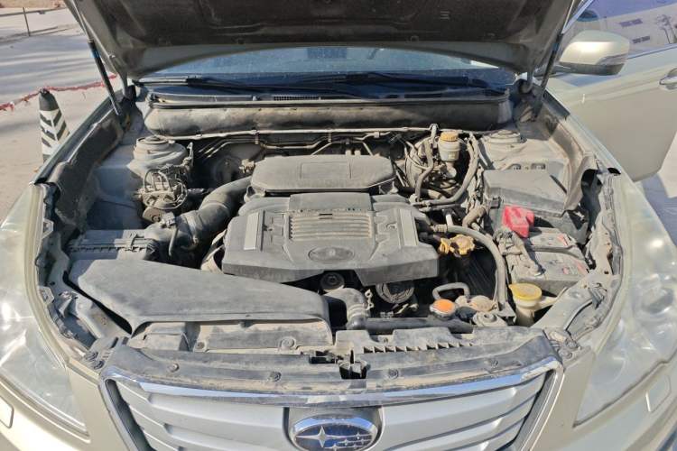 Used Subaru Outback 2012 2.5i Luxury Edition Engine Bay