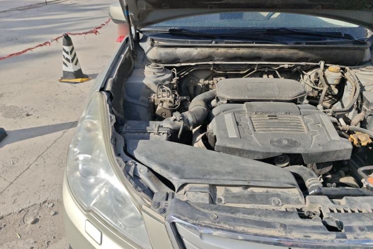 Used Subaru Outback 2012 2.5i Luxury Edition Engine Bay Right