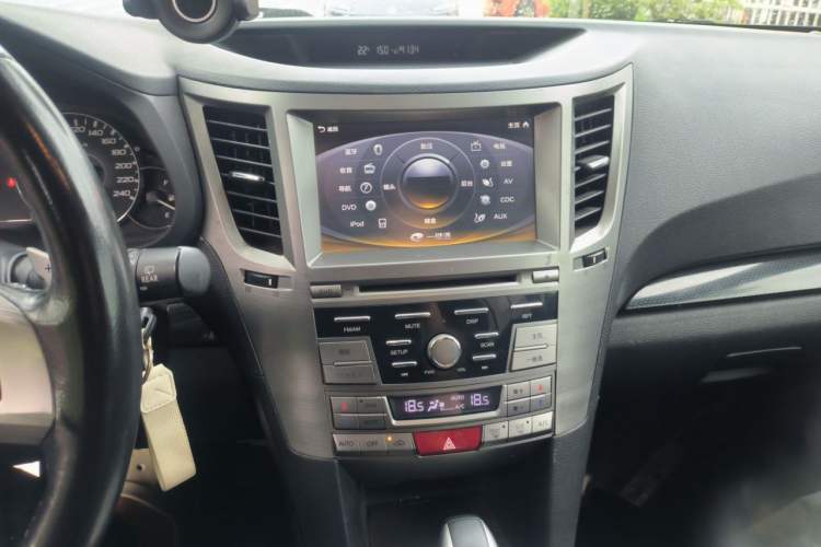 Used Subaru Outback 2012 2.5i Sport Edition Audio And AC Panel