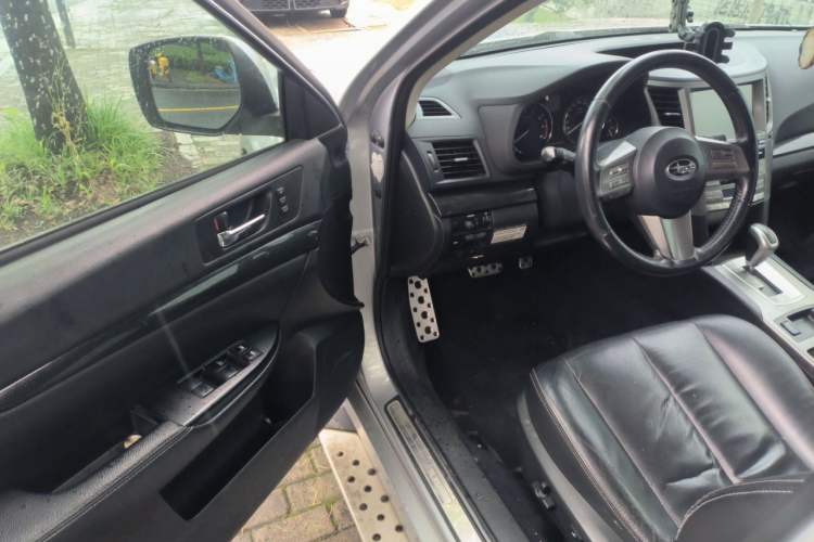 Used Subaru Outback 2012 2.5i Sport Edition Driver Seat