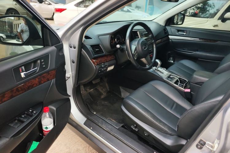 Used Subaru Outback 2012 2.5i Luxury Edition Driver Seat