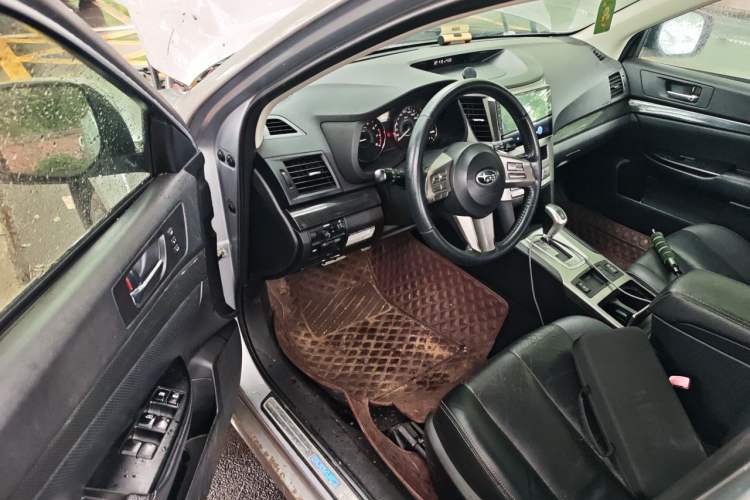 Used Subaru Outback 2012 2.5i Sport Edition Driver Seat