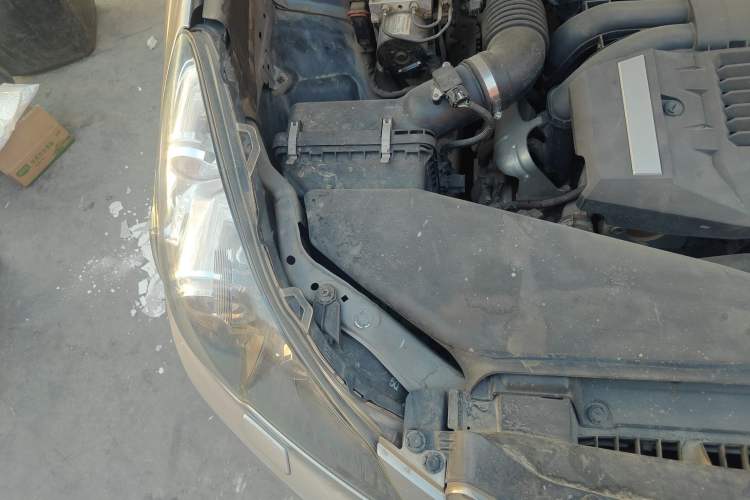Used Subaru Outback 2012 2.5i Sport Edition Engine Bay Right