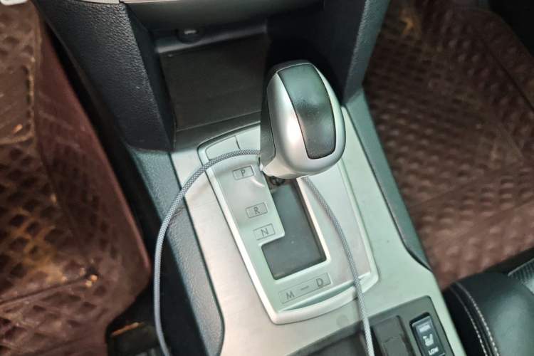 Used Subaru Outback 2012 2.5i Sport Edition Gear Lever