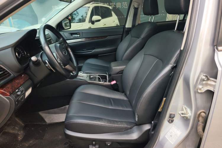 Used Subaru Outback 2012 2.5i Luxury Edition Left Front Seat
