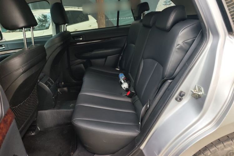 Used Subaru Outback 2012 2.5i Luxury Edition Left Rear Seat