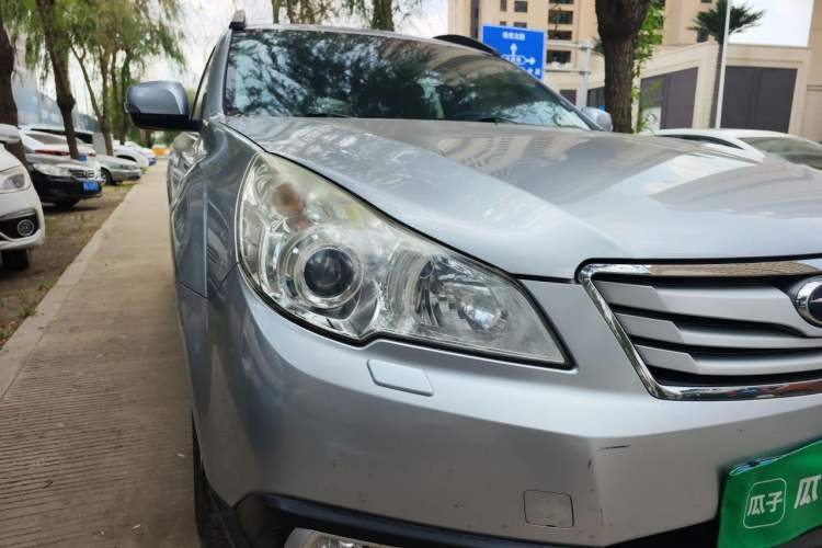 Used Subaru Outback 2012 2.5i Luxury Edition Right Front Headlight